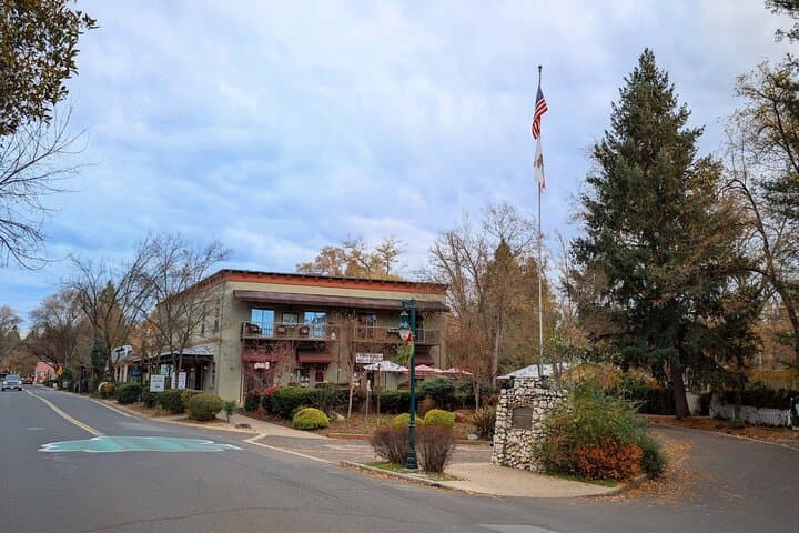 Murphys Scavenger Hunt Walking Tour: Self-Guided Historic Walking Game