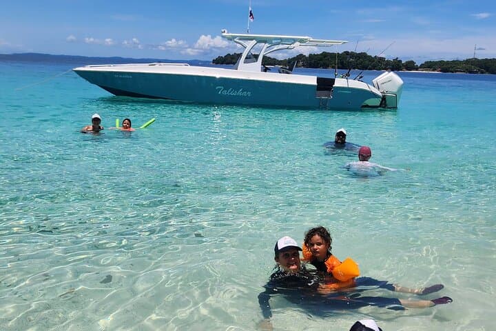 Private Pearl Islands Speedboat Charter: Fishing & Island Hopping from Panama City photo 3