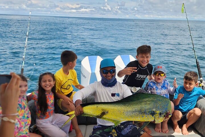 Private Pearl Islands Speedboat Charter: Fishing & Island Hopping from Panama City photo 6