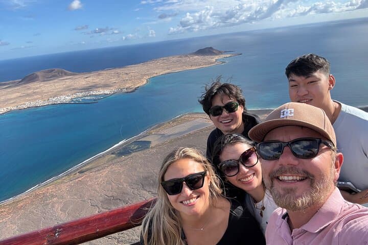 Private Lanzarote Tour — Timanfaya, Mirador del Río & César Manrique Highlights photo 2