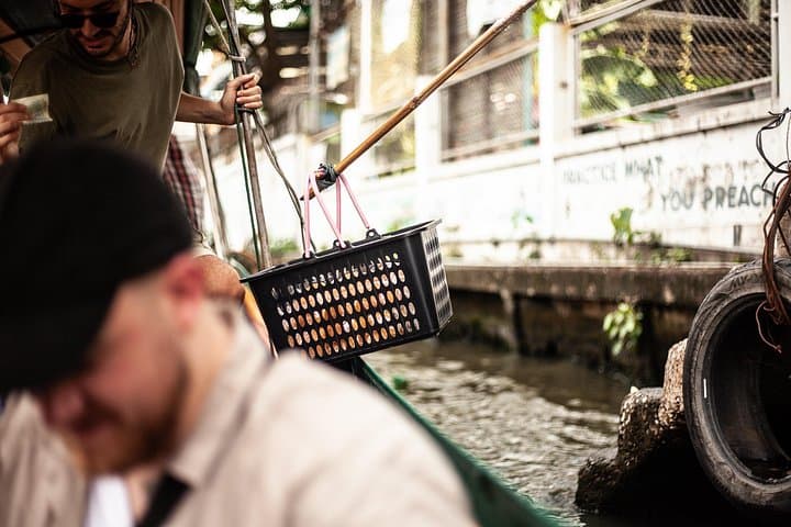 Bangkok Canal Tour: Chaophraya & Khlong Longtail Boat Experience photo 6
