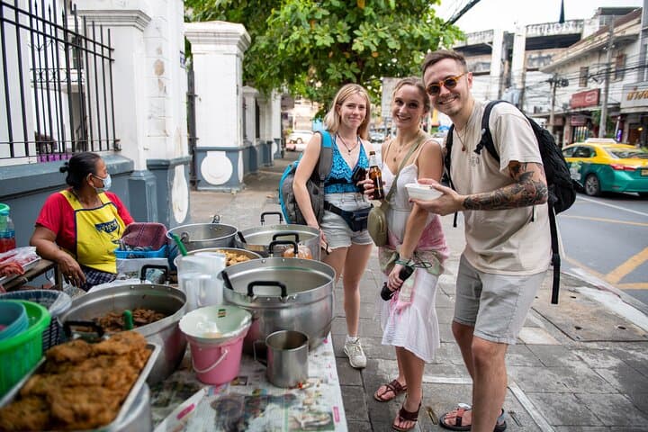 Bangkok City Session Walking Tour — Golden Mount, Giant Swing & Khao San Afternoon Stroll photo 4