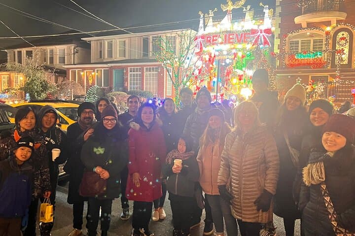 Dyker Heights Brooklyn Christmas Lights Walking Tour — Ultimate Holiday Guide
