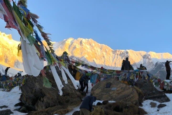 Annapurna Circuit & Tilicho Lake: 15-Day High-Altitude Trek from Kathmandu photo 5