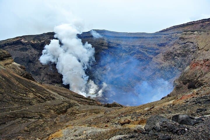 Mount Aso & Kumamoto Castle Day Tour from Fukuoka — Volcano Views, Grasslands & Culture photo 3