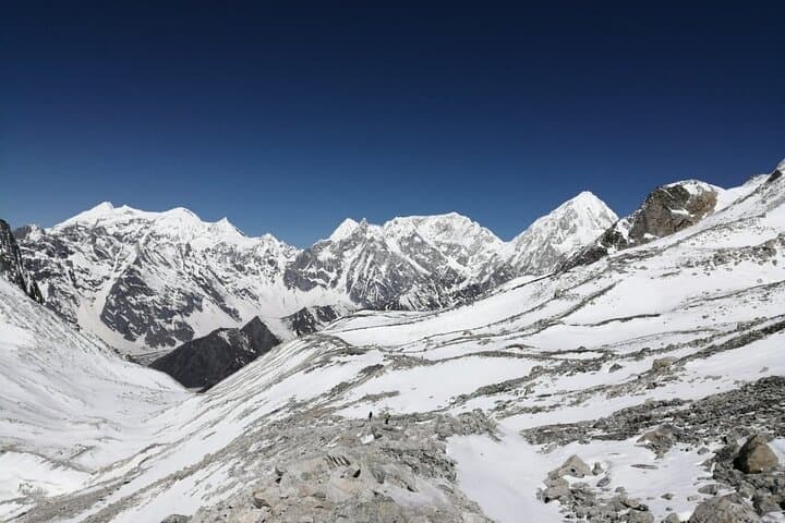 12-Day Annapurna Circuit Trek: Thorong La Pass & Muktinath Adventure photo 6