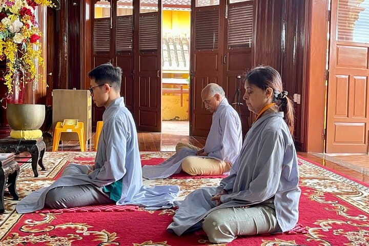 Half-Day Meditation Retreat in Hoi An — Walking Meditation, Buddhist Rituals & Vegetarian Lunch