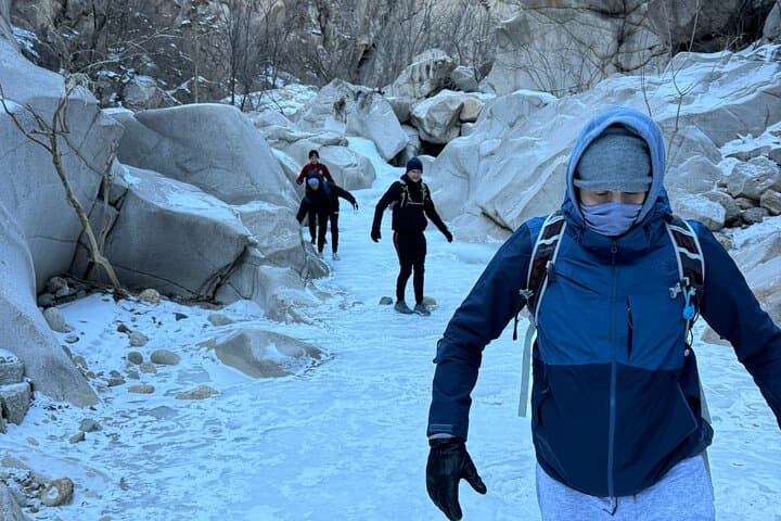 Frozen River and Wild Great Wall: Private Hike from Beijing
