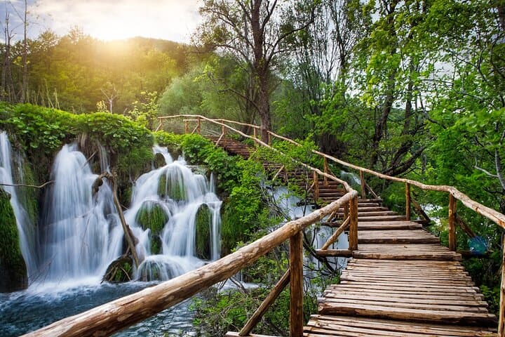 Private Plitvice Lakes day tour from Split — UNESCO waterfalls & boardwalks photo 4