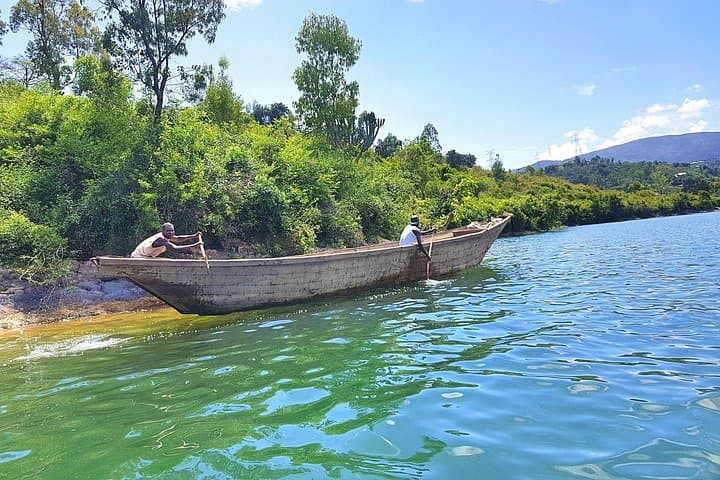 3-Day Nyungwe Chimpanzee Trek and Lake Kivu Sunset Cruise photo 4