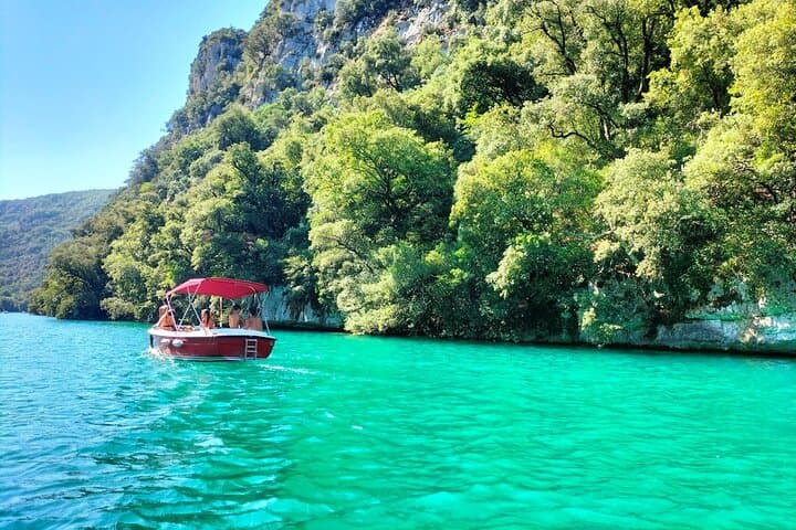 Gorges du Verdon Boat Picnic, Lavender Fields & Sainte-Croix Village: A Provençal Day Trip photo 6
