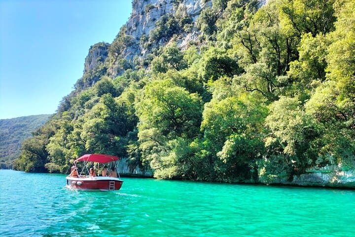 Gorges du Verdon Boat Picnic, Lavender Fields & Sainte-Croix Village Day Trip from Aix-en-Provence