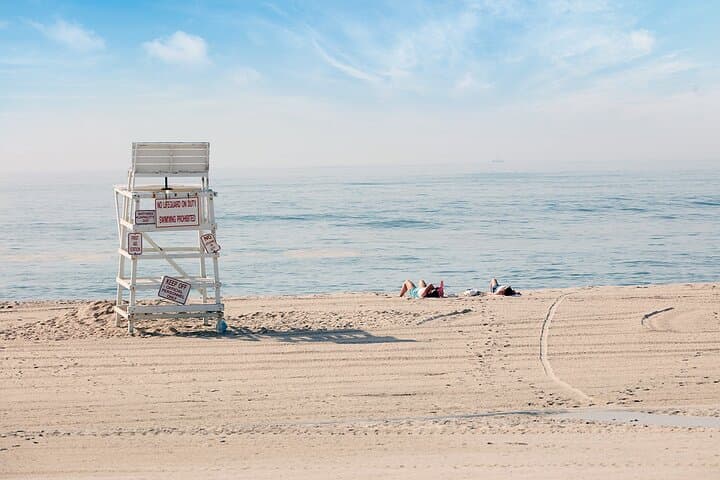 Hamptons Day Trip from NYC: Sag Harbor, Southampton & Outlet Shopping Guide