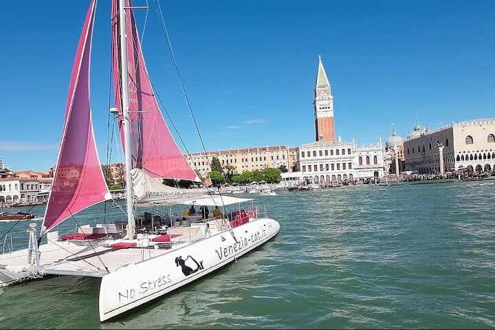 Venice Catamaran Spritz Tour — 90-Minute Lagoon Cruise with Prosecco photo 3