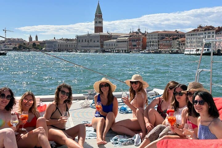 Venice Catamaran Spritz Tour — 90-Minute Lagoon Cruise with Prosecco photo 4