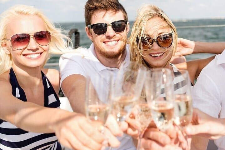 Miami Sunset Champagne Cruise: Biscayne Bay Skyline & Millionaire's Row photo 5