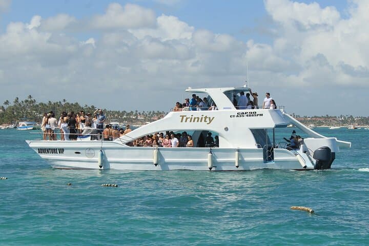 Punta Cana Party Boat & Snorkel Cruise: Open-Bar Natural Pool Adventure photo 1