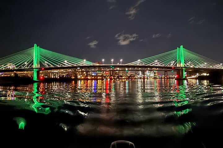 Portland City Lights & Bridge Cruise on the Willamette photo 5