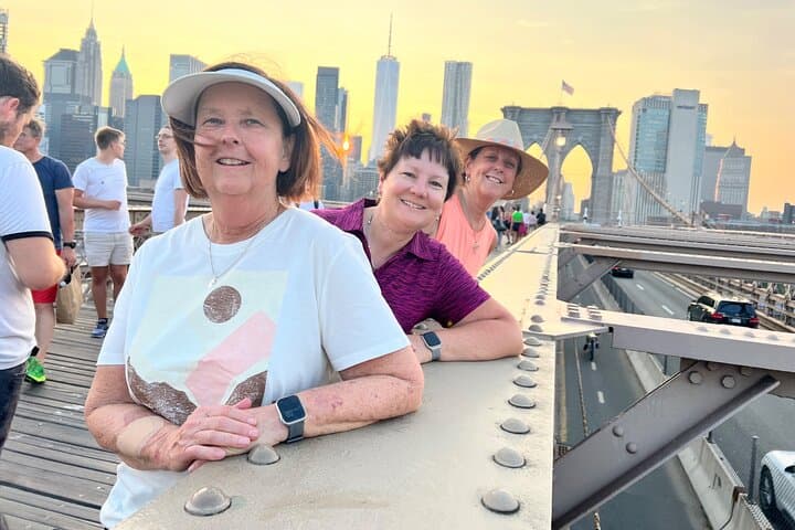 Brooklyn Bridge to DUMBO Private Walking Tour | Brooklyn Heights Promenade photo 4