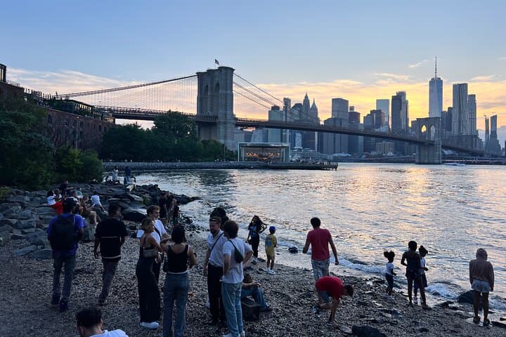 Brooklyn Bridge to DUMBO Private Walking Tour | Brooklyn Heights Promenade photo 6