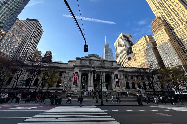 Midtown Manhattan Walking Tour — Times Square to Rockefeller Center photo 6