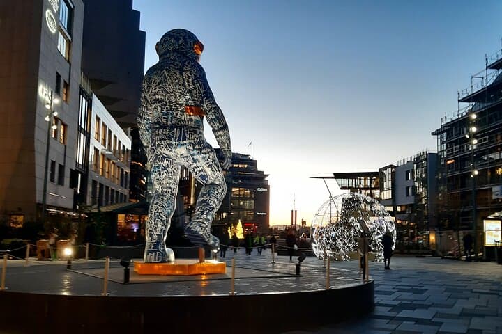 Oslo Christmas Walking Tour & Jul i Vinterland Market with Local Guide photo 3