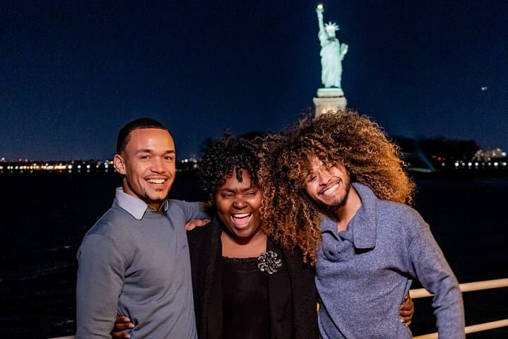 Holiday Dinner Cruise with Cocoa — NYC Evening Skyline and Festive Dinner Cruise photo 4