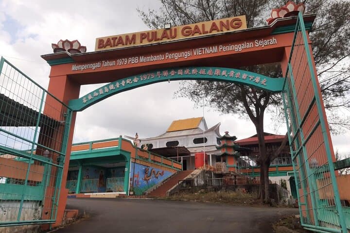Batam Heritage Day Tour: Barelang Bridge, Galang Refugee Camp, Ferry Lunch & Traditional Massage photo 5