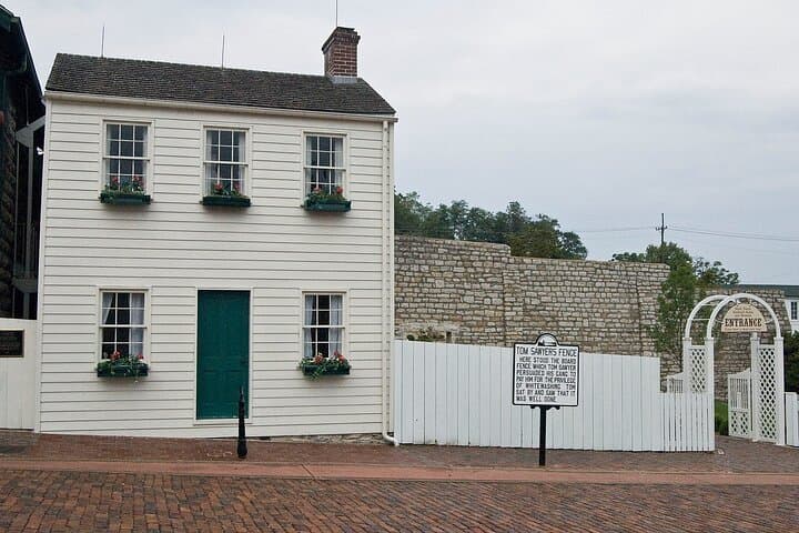 Mark Twain's Hannibal Smartphone Walking Tour — Self-Guided Historic Riverfront Walk photo 2