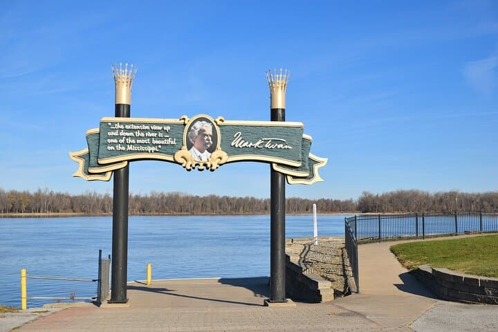 Mark Twain's Hannibal Smartphone Walking Tour — Self-Guided Historic Riverfront Walk