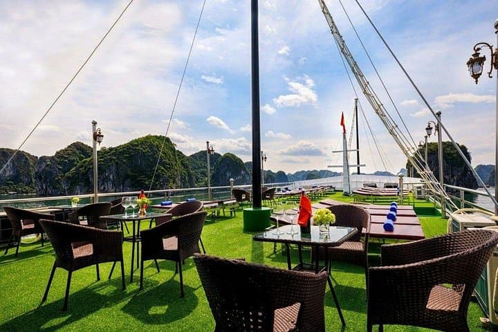 Cat Ba & Lan Ha Bay Overnight Cruise from Ninh Binh — Kayak, Viet Hai & Island Life photo 3