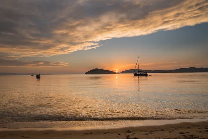 Skiathos Sunset Cruise: Private Luxury Yacht to Koukounaries & Banana Beach photo 3