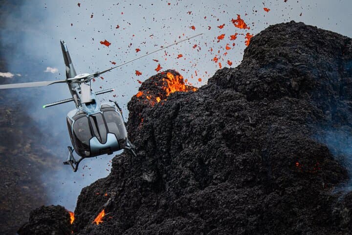 Helicopter Tour Over Reykjanes Volcano Eruption Sites photo 2