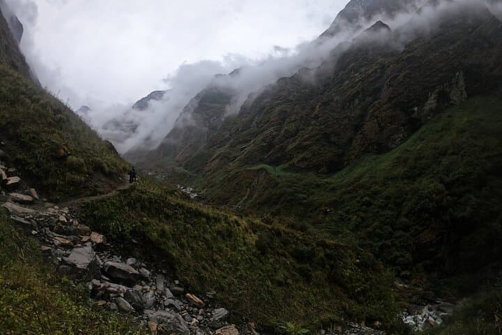 Annapurna Circuit & Tilicho Lake: 14-Day High-Altitude Trek Guide photo 2