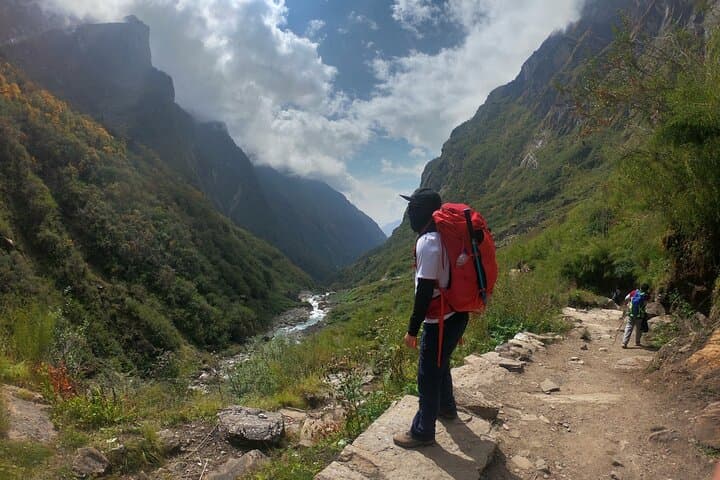 Annapurna Circuit & Tilicho Lake: 14-Day High-Altitude Trek Guide photo 5