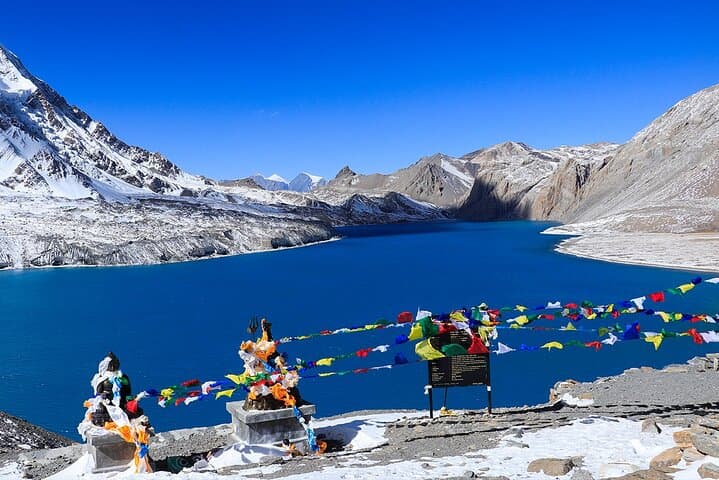 Annapurna Circuit & Tilicho Lake: 14-Day High-Altitude Trek Guide