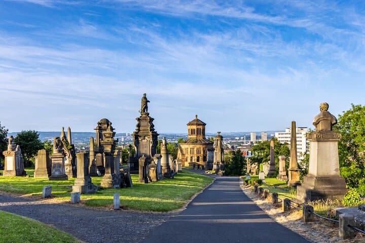 Greenock to Stirling Castle & Loch Lomond Private Day Tour photo 3