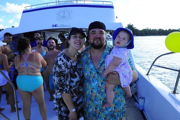 Punta Cana Catamaran Party Boat & Snorkel: Sandbar, Natural Pool and Family Fun photo 4