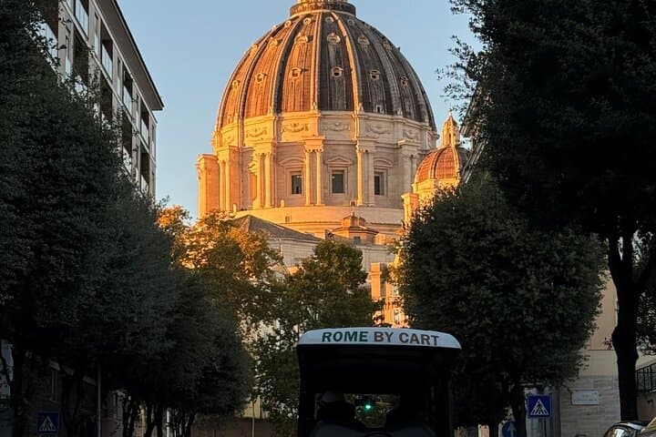 Rome Golf Cart Sightseeing Tour: 6-Hour Historic Route with Lunch photo 3