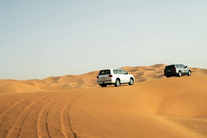 Dubai Desert Safari: Dune Bashing, Bedouin Camp & Evening Entertainment