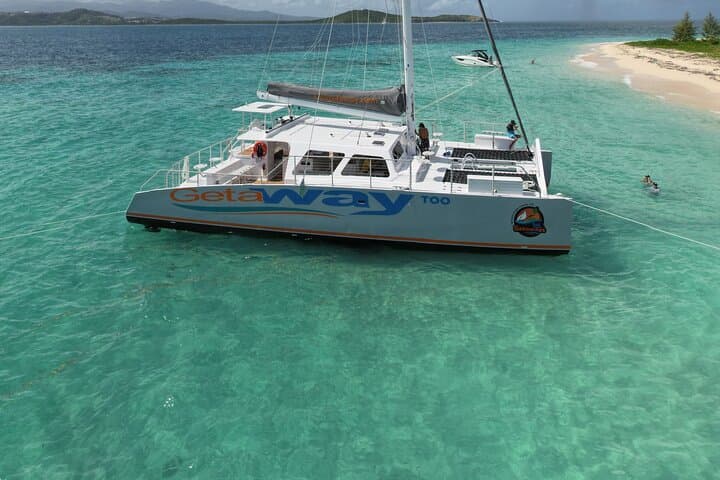 Icacos Catamaran Day Sail: All‑Inclusive Beach, Snorkel & Waterpark Experience