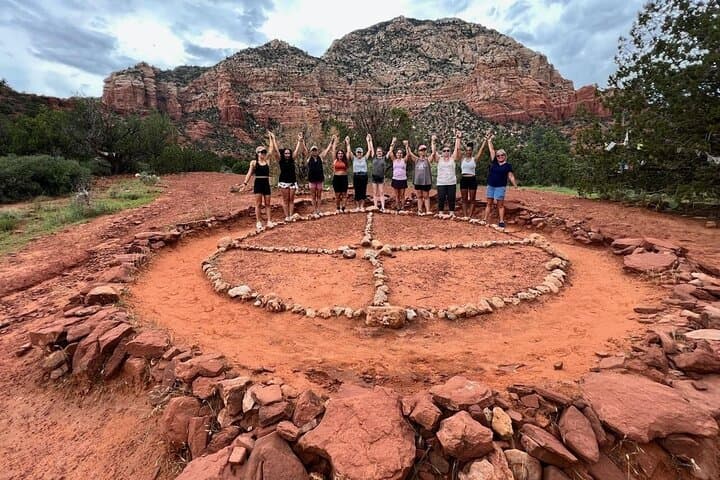 Sedona Vortex Jeep Tour: 2.5-Hour Guided Hike to Energy Sites