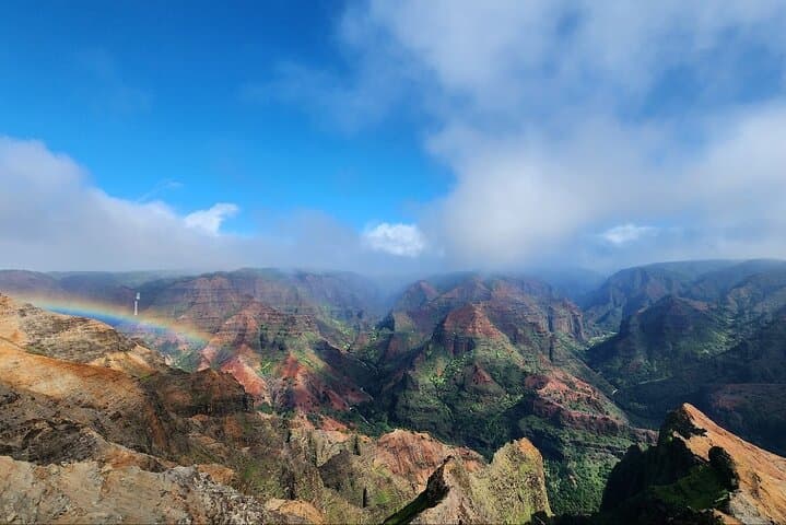Kauai in a Day: Small-Group Waimea Canyon, Kōkeʻe & South Shore Highlights