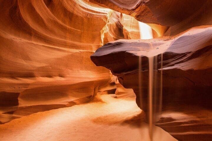 Day Trip to Antelope Canyon & Horseshoe Bend from Las Vegas photo 2