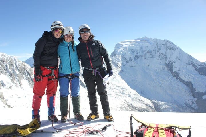 Summit Nevado Vallunaraju: 2D/1N Huaraz Guided Climb to 5,686 m photo 3