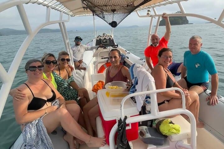 Private Snorkeling Boat Tour from Tamarindo to Playa Conchal