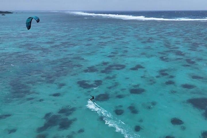 Kitesurfing on Ishigaki Island: Learn to Fly Over Turquoise Waters with Local Lunch photo 4