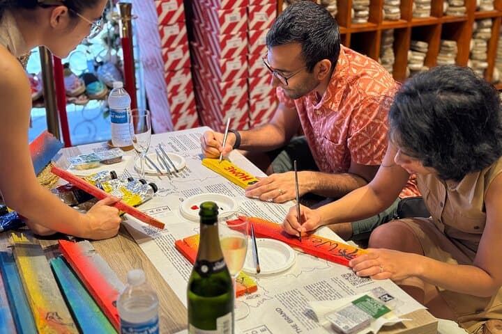 make-caribbean-driftwood-signs-in-old-san-juan-hands-on-workshop