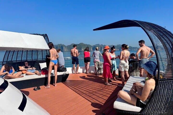 Lan Ha Bay Sunset Cruise from Cat Ba: Luxury Cruise, Kayaking & Swimming photo 5