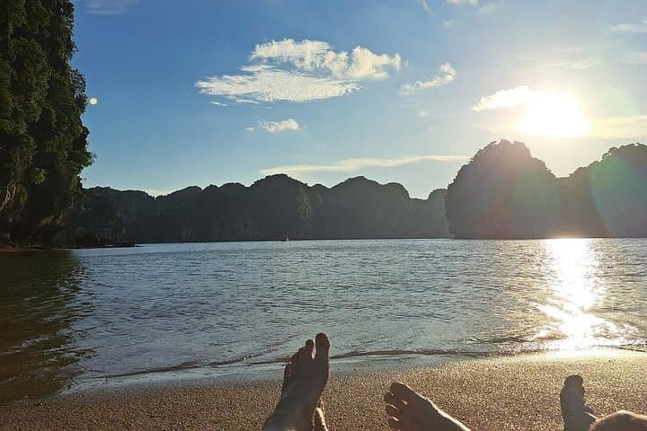 Private Canoe Adventure in Lan Ha Bay: Halong Bay's Quiet Lagoons
